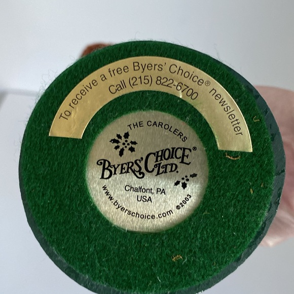 Byers' Choice Christmas Nutcracker Vendor - Picture 8 of 8